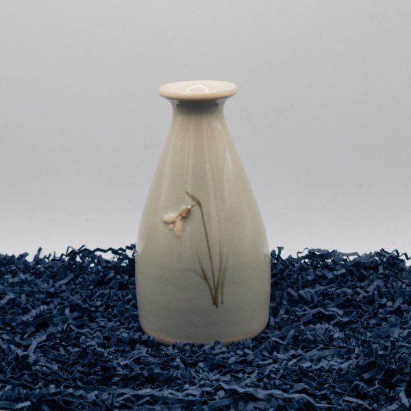 Snowdrop Medium Vase - Eau de nil (Jane Hogben Pottery)