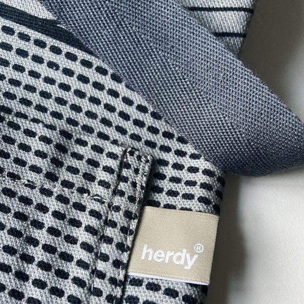 Herdy Grey Apron - Image 3