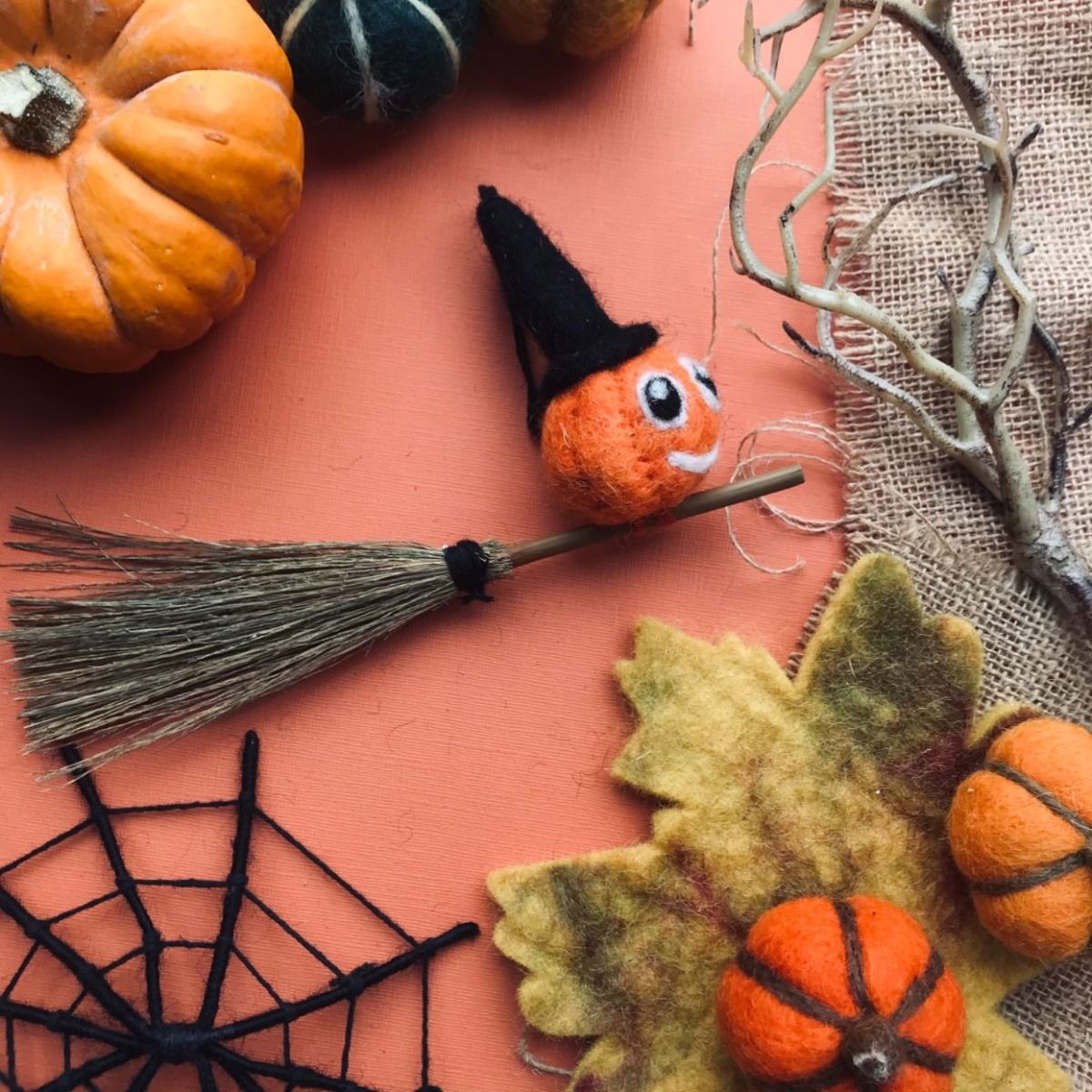 Hanging Felt Flying Pumpkin