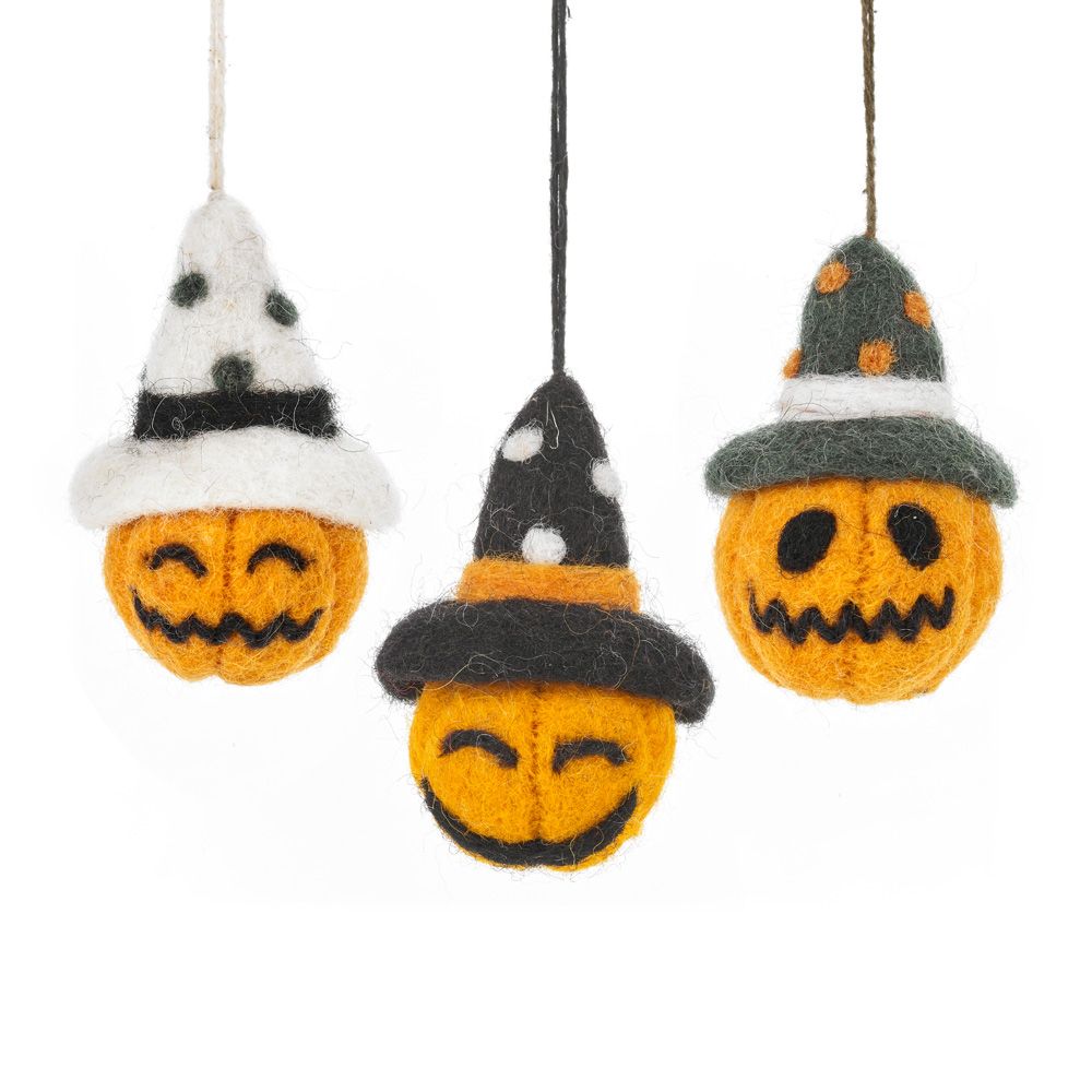 Hanging Felt Pumpkins