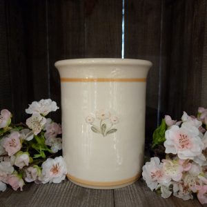 Cream Daisies Utensil Holder