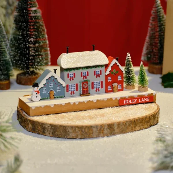 Holly Lane Wooden Houses - Christmas
