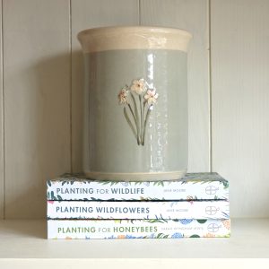 Daffodil Utensil Holder